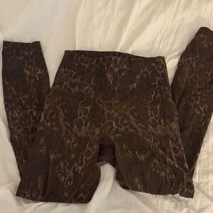 Brown LULULEMON Leopard Print Leggings